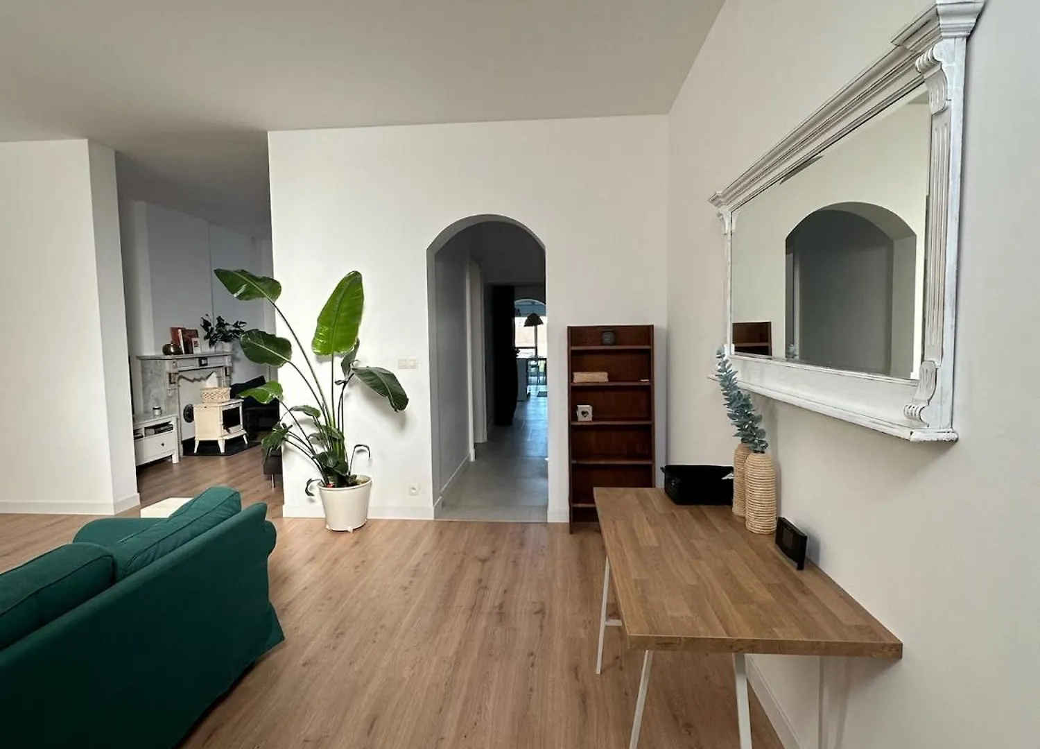 Ladar House Apartment Frasnes-lez-Gosselies 0*,  Belgium